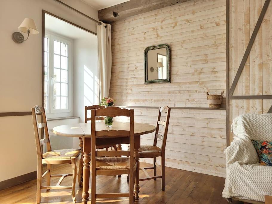 Maison Au Calme A 2 Pas Du Port ก็องแกล ภายนอก รูปภาพ