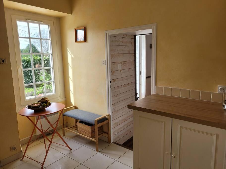 Maison Au Calme A 2 Pas Du Port ก็องแกล ภายนอก รูปภาพ
